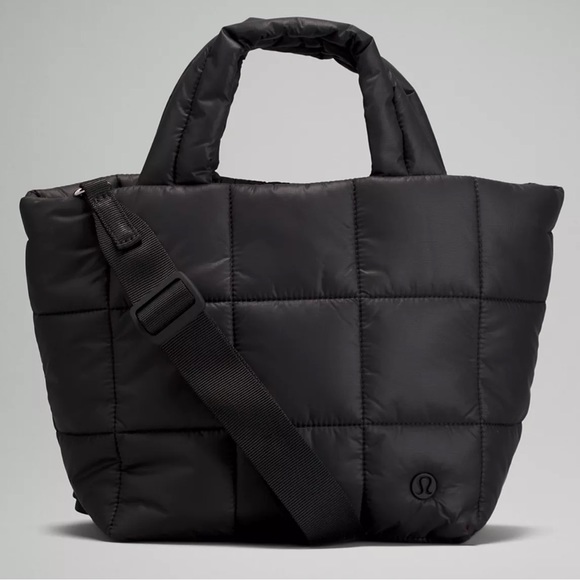 lululemon athletica Handbags - lululemon quilted grid crossbody bag 🖤